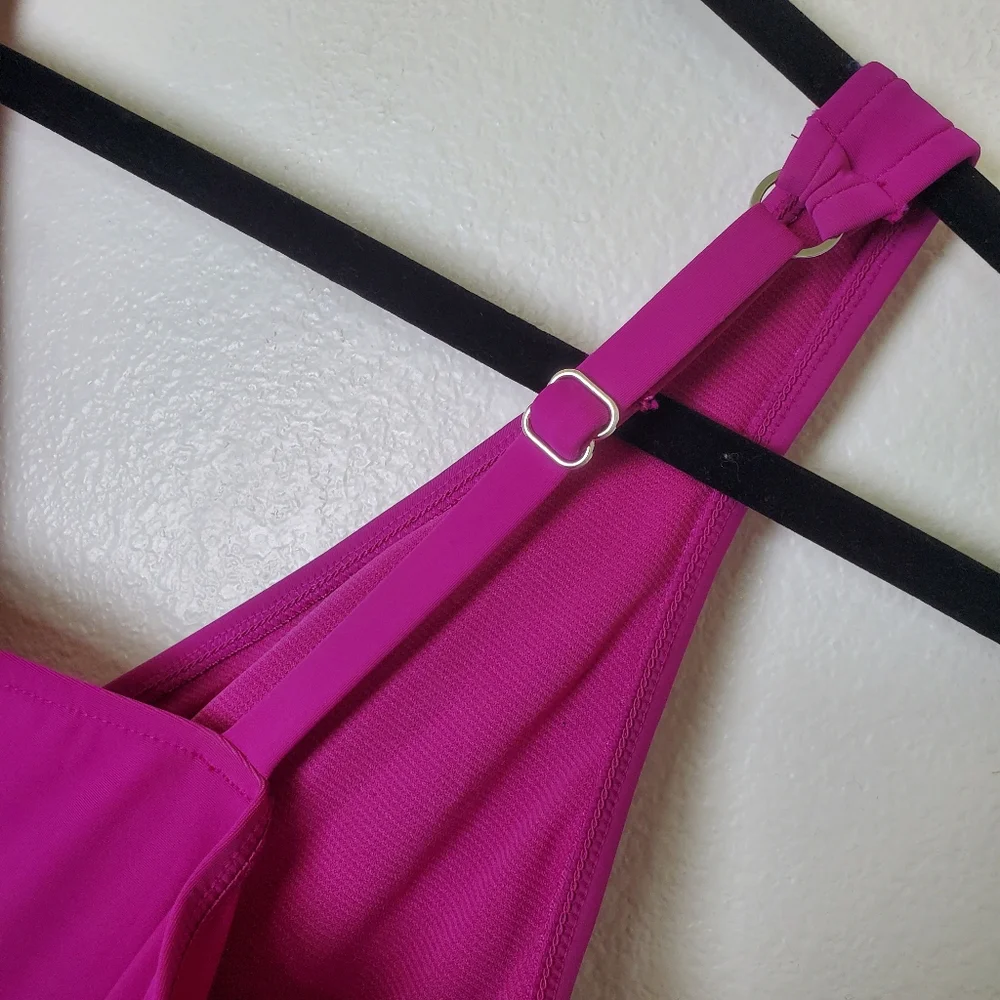 Aqua Green NWT Women's Magenta Pink‎ One-Piece Swimsuit With Adjustable Straps